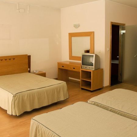 Hotel Chale Paredes Buitenkant foto