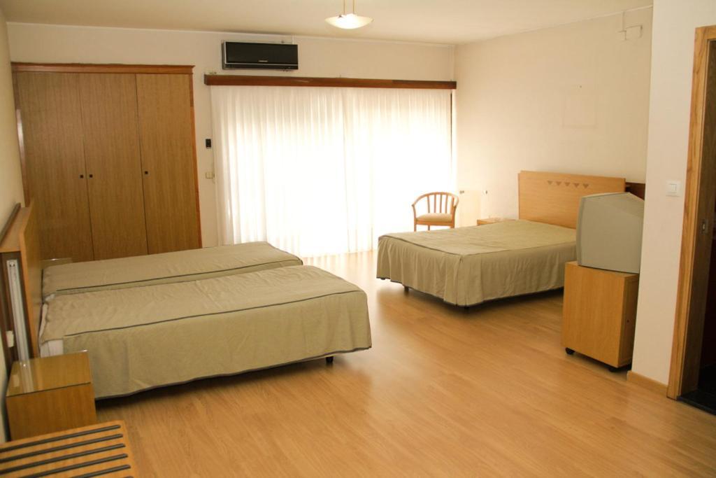 Hotel Chale Paredes Buitenkant foto